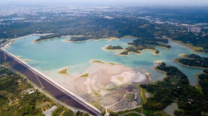 曾文水庫蓄水率今日下午約僅6.4%，烏山頭水庫蓄水率約17%，南化水庫蓄水率約27%。