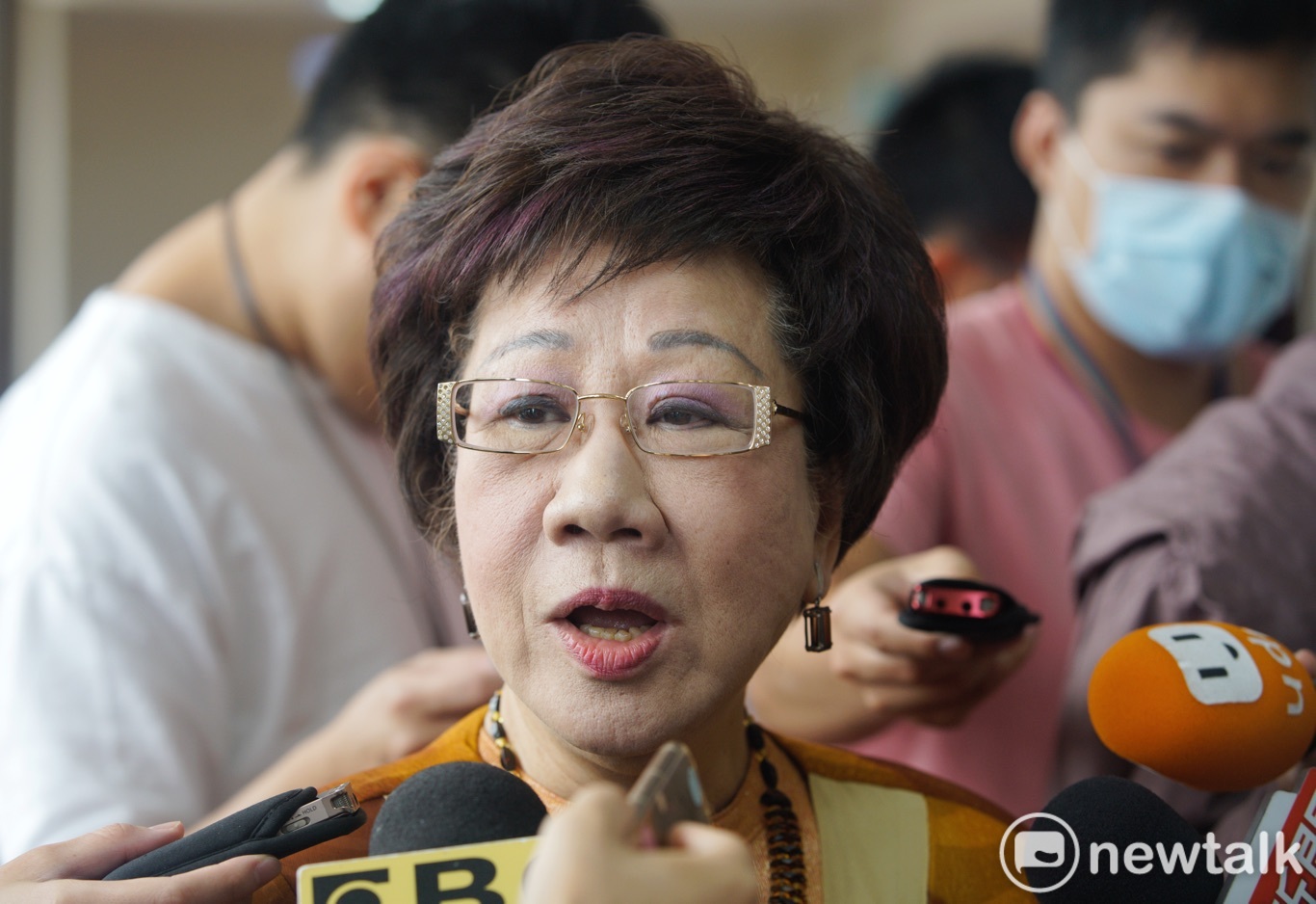 呂秀蓮聲明指出,台大下屆校長遴選委員會遴選出管中閔之後,教育部只有聘任而無核准之權。 呂秀蓮聲明指出,台大下屆校長遴選委員會遴選出管中閔之後,教育部只有聘任而無核准之權。