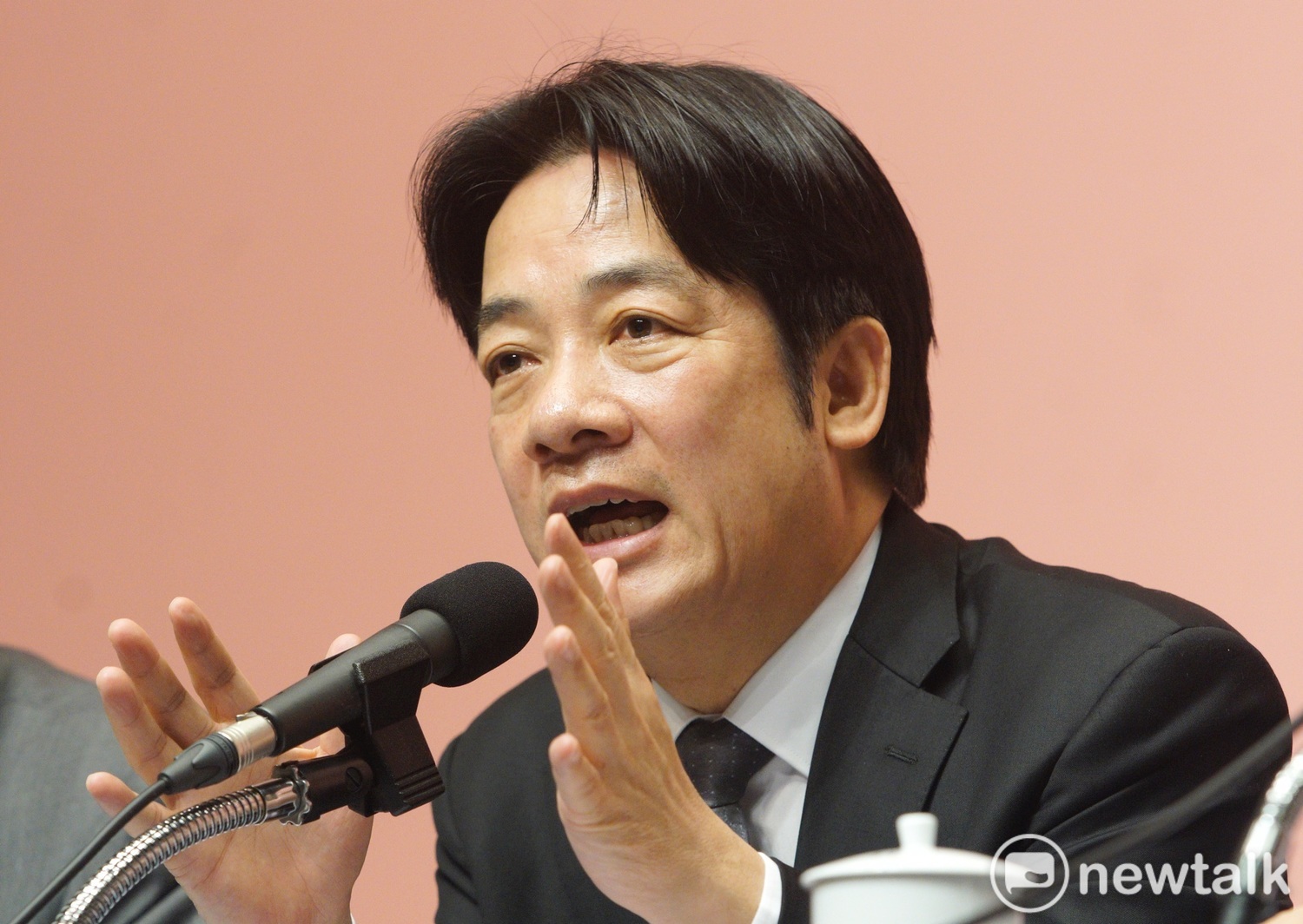 青年團體批評行政院長賴清德的搶救低薪策略根本是抄國民黨執政時期的爛招。 青年團體批評行政院長賴清德的搶救低薪策略根本是抄國民黨執政時期的爛招。
