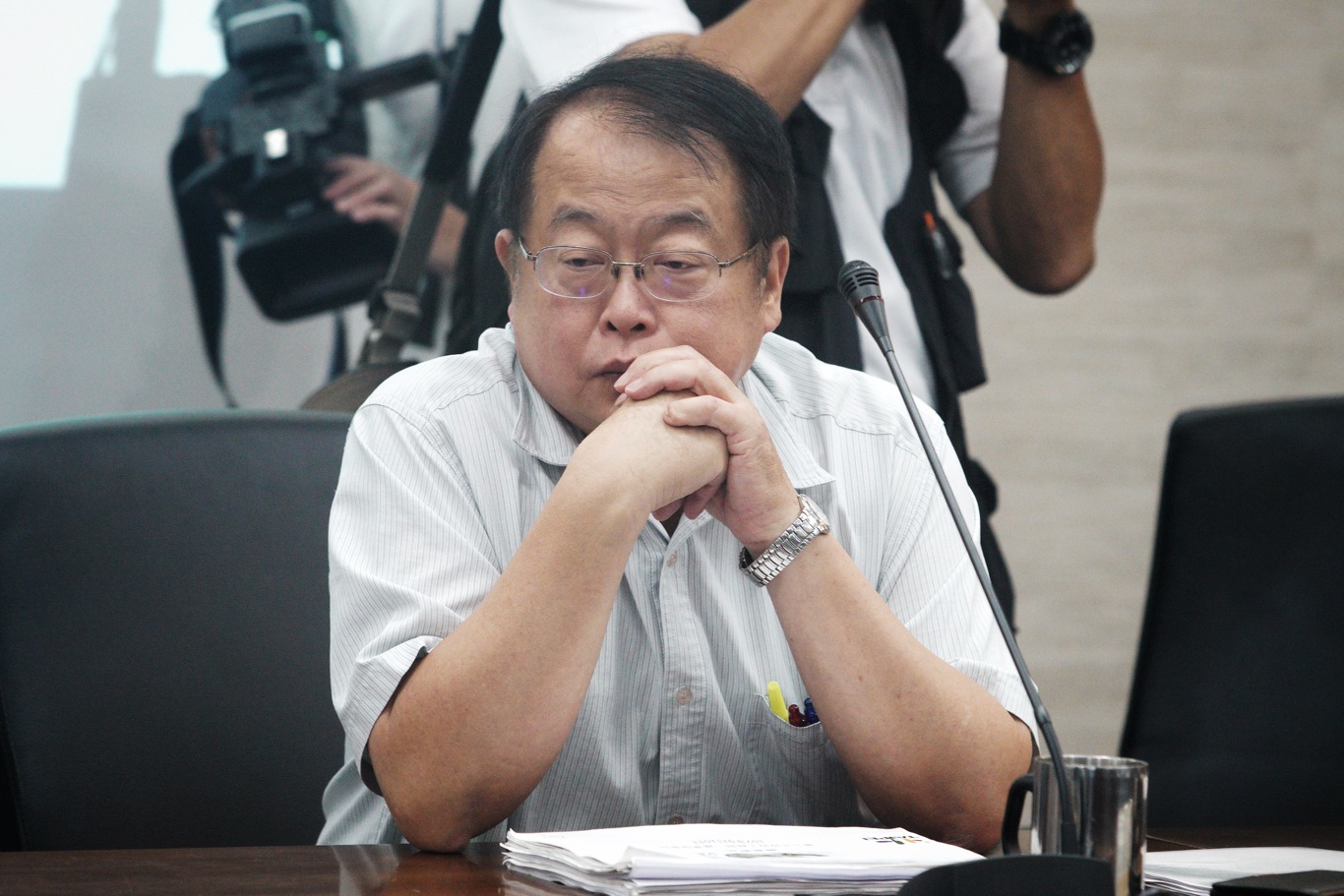 北農總經理吳音寧出席北市府農漁市產改建案雙首長會議。圖為市場處長許玄謀。 圖:張良一/攝 北農總經理吳音寧出席北市府農漁市產改建案雙首長會議。圖為市場處長許玄謀。 圖:張良一/攝