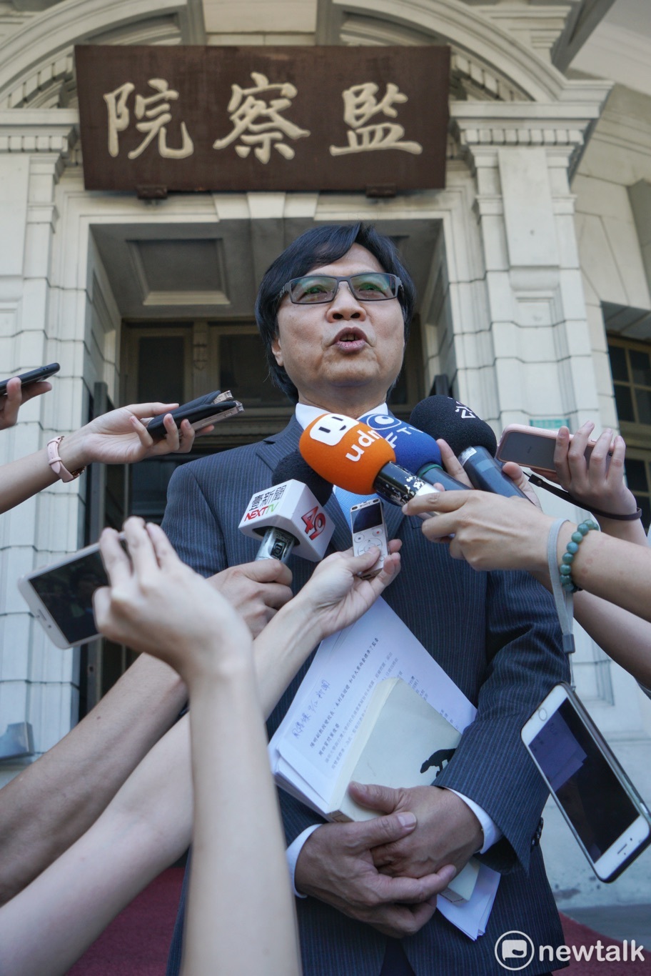 監察院上午就陽明大學與台灣大學校長遴選案雙重標準,約詢教育部長葉俊榮。 圖:張良一/攝 監察院上午就陽明大學與台灣大學校長遴選案雙重標準,約詢教育部長葉俊榮。 圖:張良一/攝
