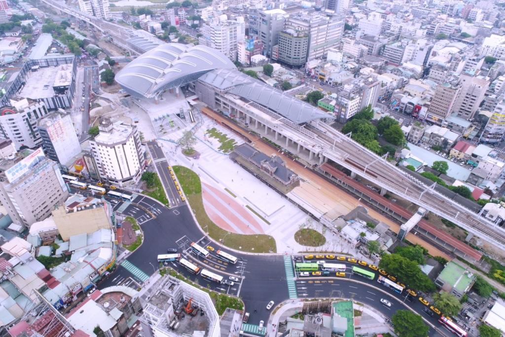 台中打造全台唯一與百年老車站共存的三代同堂車站 台中打造全台唯一與百年老車站共存的三代同堂車站
