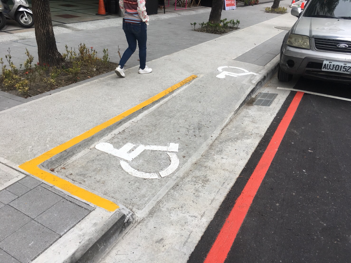 無障礙斜坡道，打造人本有愛無礙的行走空間   圖：臺中市政府新聞局/提供