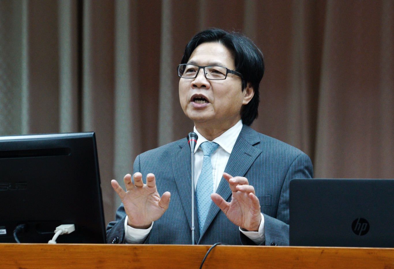 教育部長葉俊榮傳出因放行管中閔任台大校長案,已請辭獲准。 圖:張良一/攝(資料照片) 教育部長葉俊榮傳出因放行管中閔任台大校長案,已請辭獲准。 圖:張良一/攝(資料照片)