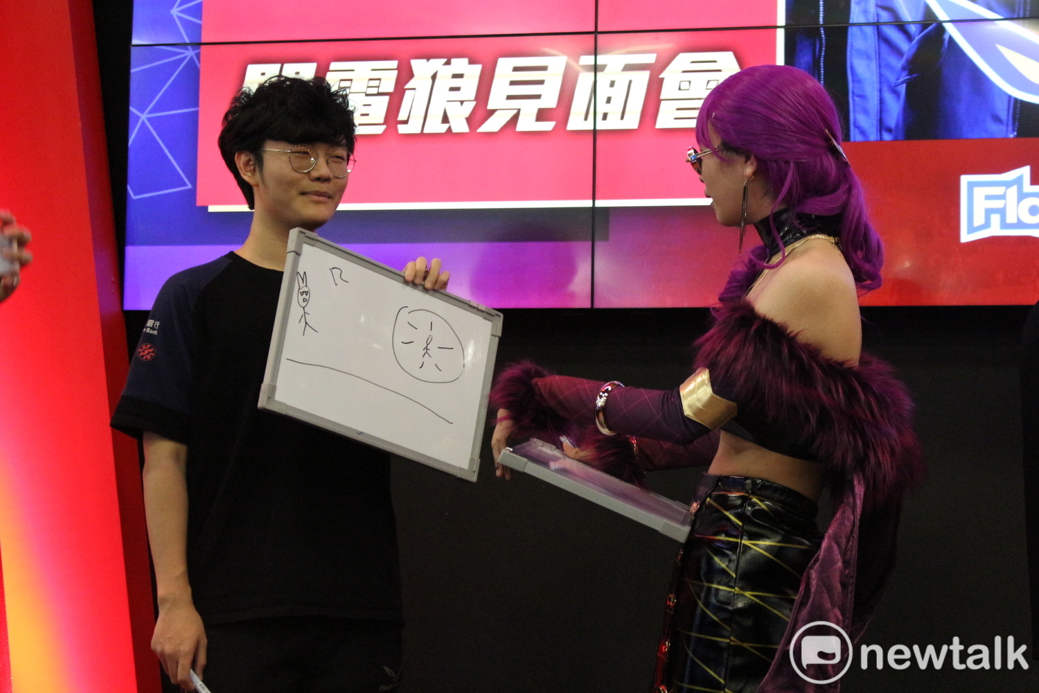 Betty擔任首棒再度歪樓。 Betty擔任首棒再度歪樓。