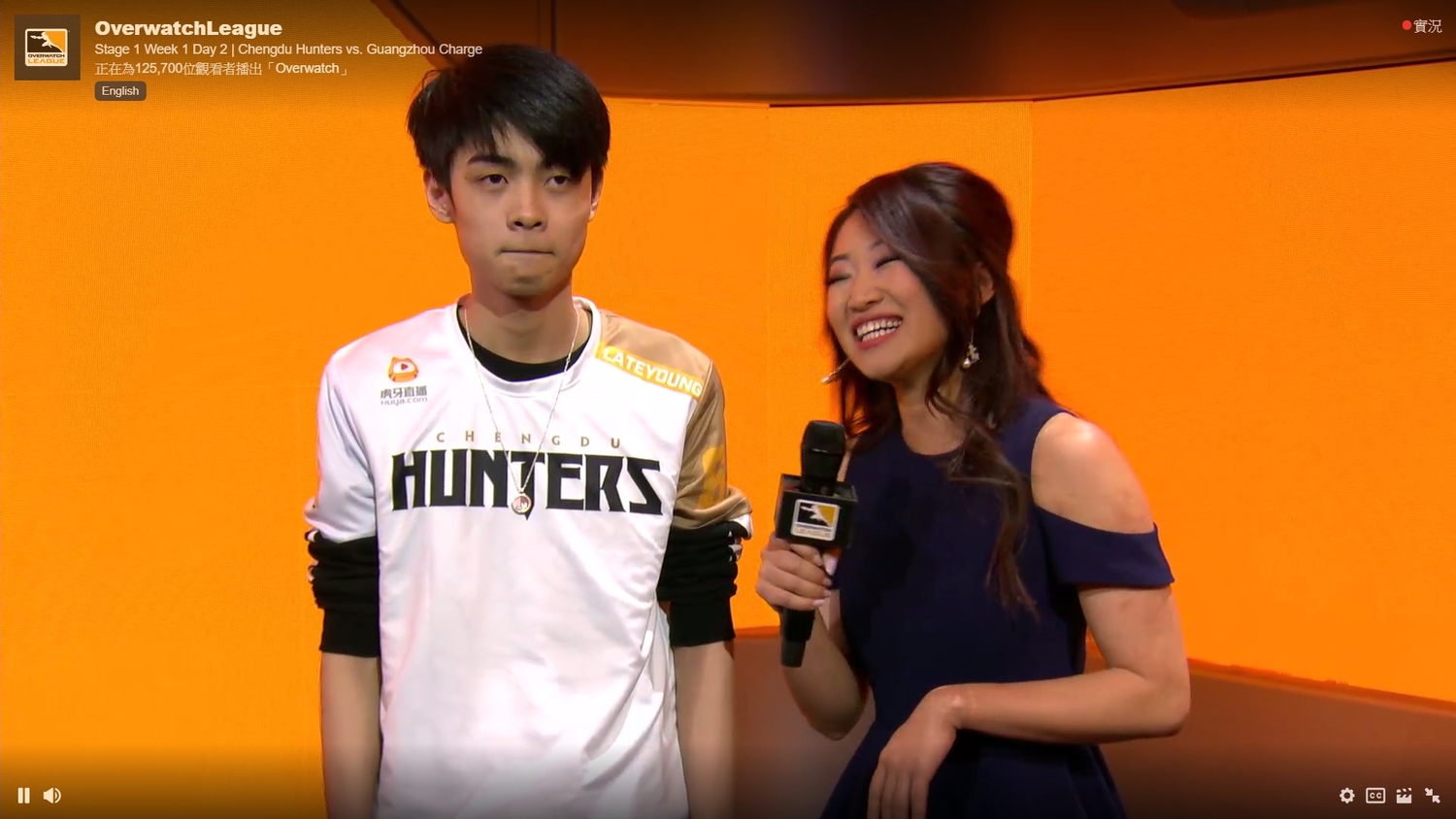 LateYoung代表隊伍接受賽後採訪。 LateYoung代表隊伍接受賽後採訪。