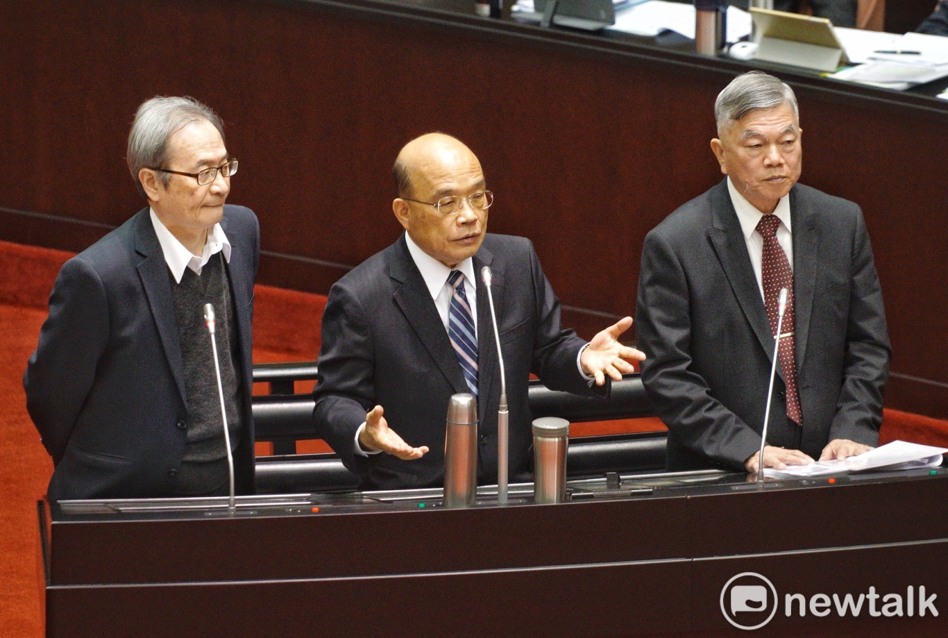 行政院長蘇貞昌、經濟部長沈榮津、原能會主委謝曉星在立法院院會備詢。 圖:張良一/攝 行政院長蘇貞昌、經濟部長沈榮津、原能會主委謝曉星在立法院院會備詢。 圖:張良一/攝