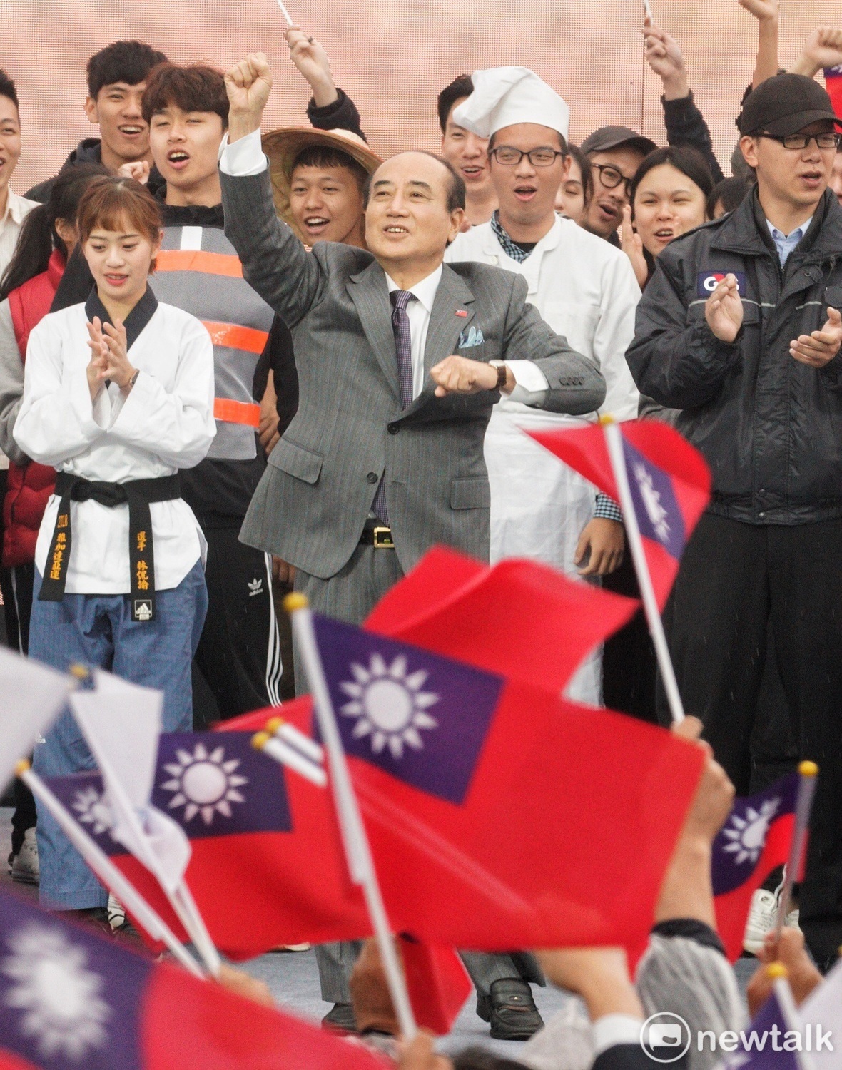 前立法院長王金平今(7)日正式宣布參選2020總統大選,期盼能讓世界看見台灣,帶台灣走向世界。 圖:張良一/攝 前立法院長王金平今(7)日正式宣布參選2020總統大選,期盼能讓世界看見台灣,帶台灣走向世界。 圖:張良一/攝