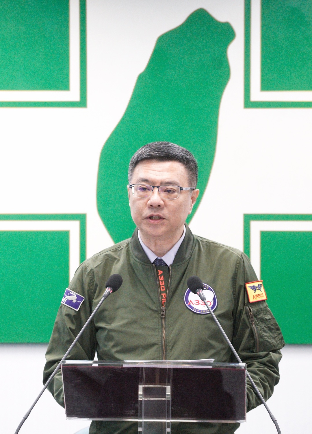 民進黨主席卓榮泰在中常會呼籲黨公職人員不要對總統初選過度表態。 圖:張良一/攝 民進黨主席卓榮泰在中常會呼籲黨公職人員不要對總統初選過度表態。 圖:張良一/攝