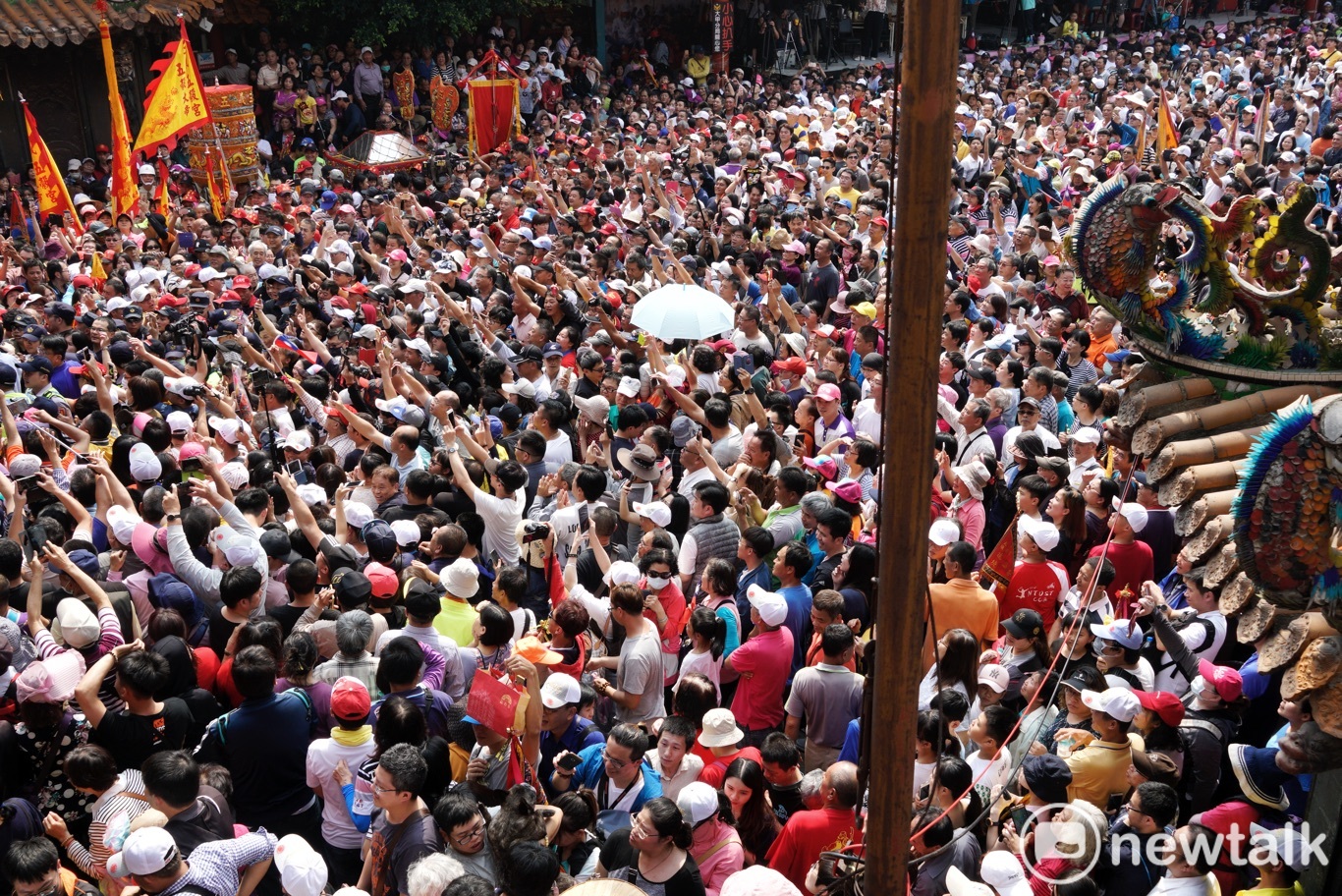 年度宗教盛事,台中大甲媽祖遶境。 圖:張良一 / 攝(資料照片) 年度宗教盛事,台中大甲媽祖遶境。 圖:張良一 / 攝(資料照片)