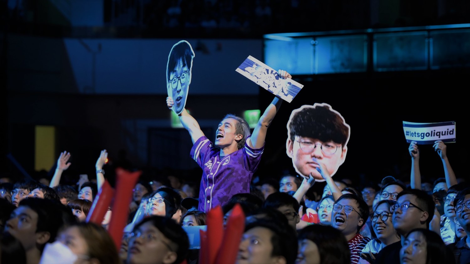 TL銳意再取一勝,現場粉絲大聲歡呼 TL銳意再取一勝,現場粉絲大聲歡呼