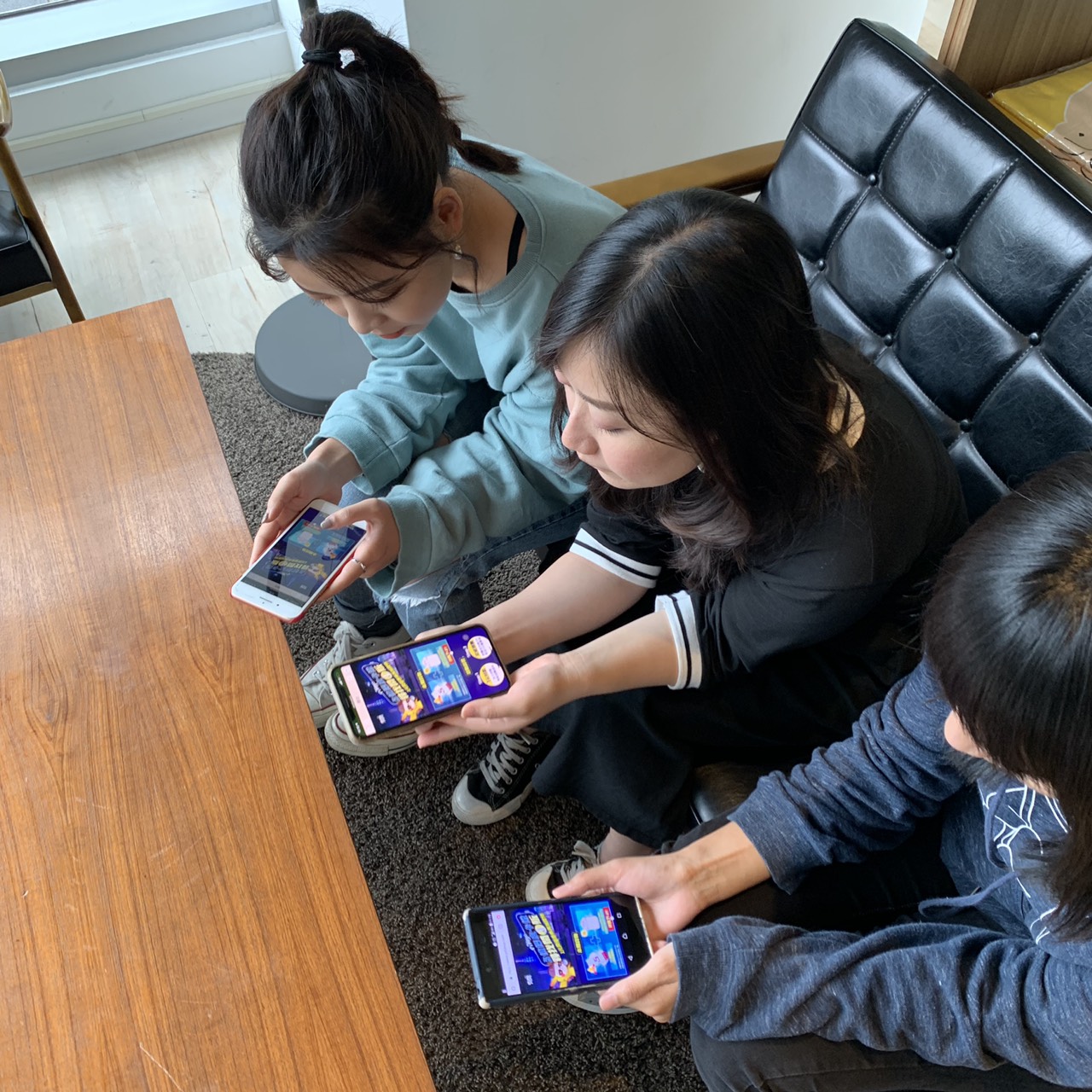 社群電商平台「有閑JollyBuy」讓拼團、開店、分銷通通一站解決。 社群電商平台「有閑JollyBuy」讓拼團、開店、分銷通通一站解決。