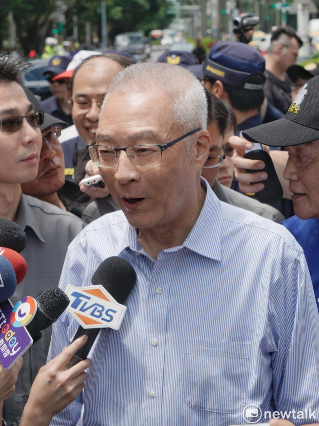 國民黨主席吳敦義參加八百壯士新書發表會。 圖:張良一/攝 國民黨主席吳敦義參加八百壯士新書發表會。 圖:張良一/攝