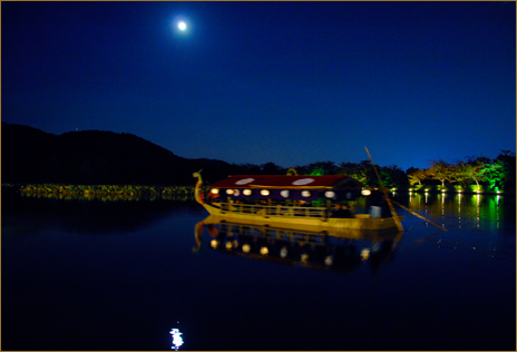 大覺寺的大澤池,是與猿澤池、石山寺齊名的日本三大名月觀賞池之一。圖:翻攝自大覺寺官網 大覺寺的大澤池,是與猿澤池、石山寺齊名的日本三大名月觀賞池之一。圖:翻攝自大覺寺官網