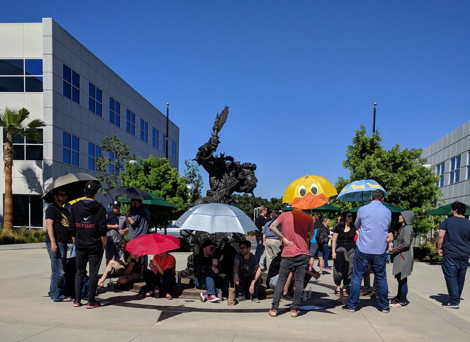 內部員工表示,暴雪高管從未與門口抗議員工談過話。 內部員工表示,暴雪高管從未與門口抗議員工談過話。