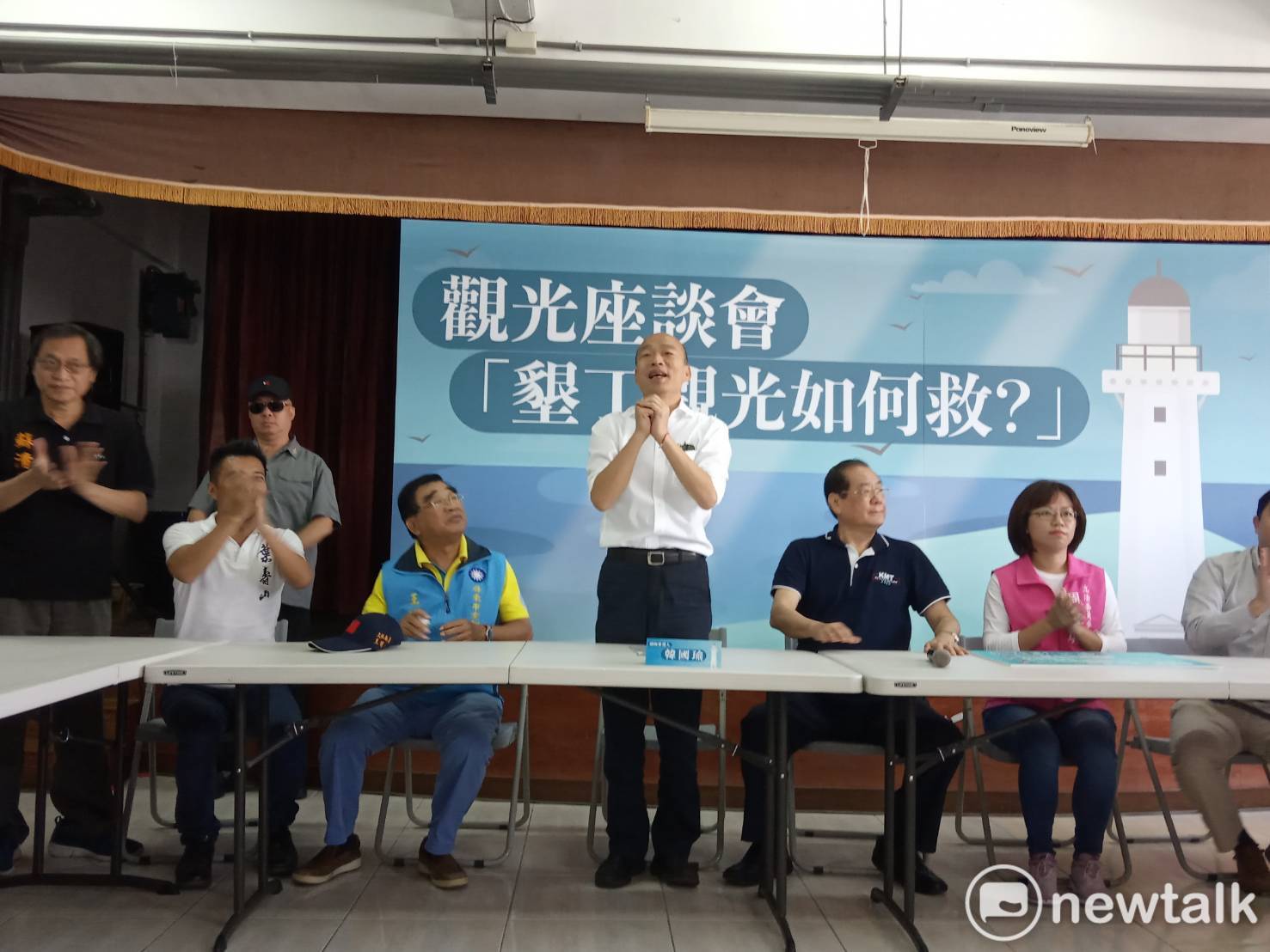 高雄市長韓國瑜請假選總統,環島第一天來到屏東恆春鎮,參加觀光產業座談。 圖:孫家銘/攝 高雄市長韓國瑜請假選總統,環島第一天來到屏東恆春鎮,參加觀光產業座談。 圖:孫家銘/攝