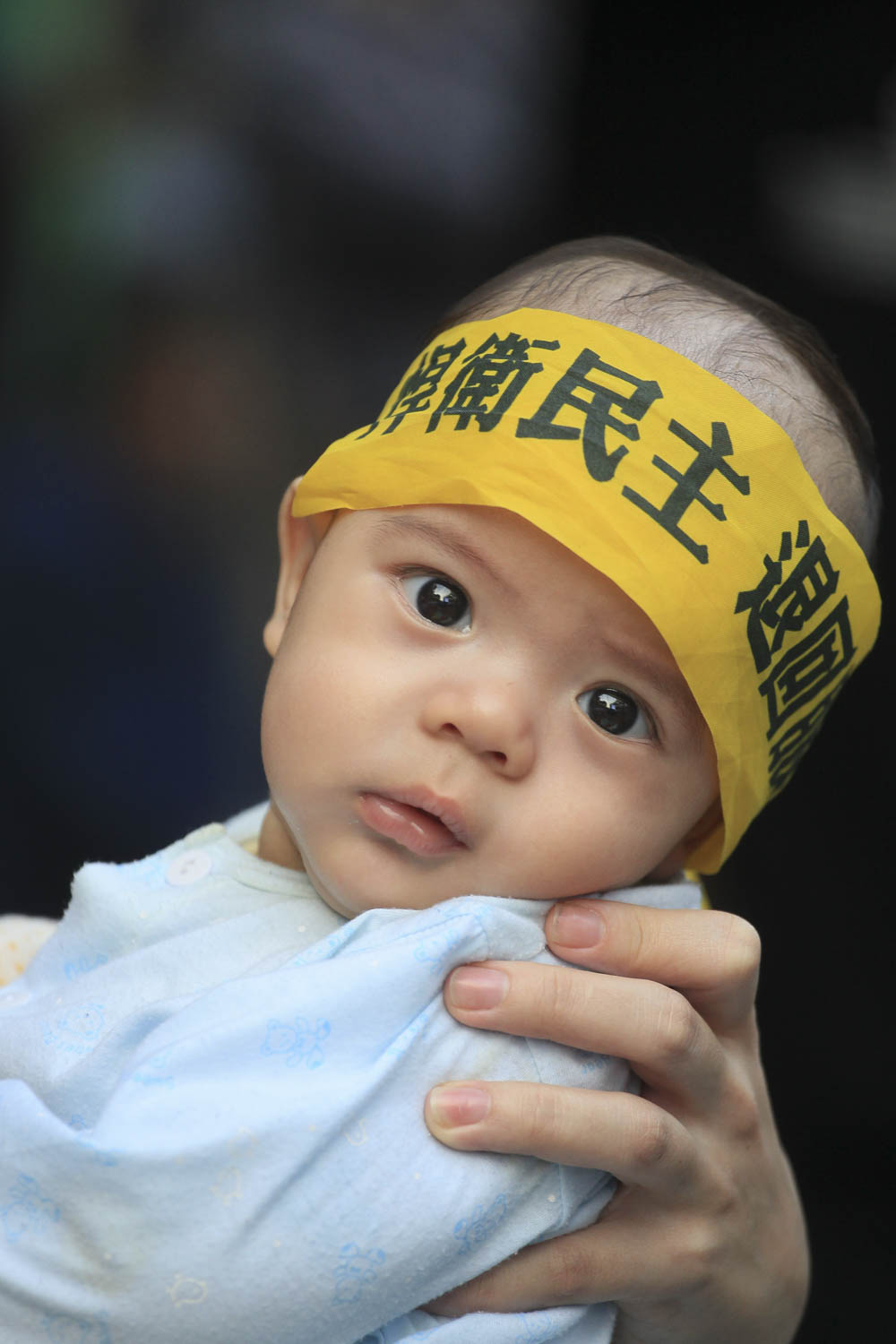 2014年爆發的太陽花學運,抗議民眾衝入並佔領立法院議場,這是台灣1980年代以來最大規模的"公民不服從"運動,也是立法院首度被民眾佔領。 圖:杭大鵬攝/台灣新聞攝影協會提供 2014年爆發的太陽花學運,抗議民眾衝入並佔領立法院議場,這是台灣1980年代以來最大規模的"公民不服從"運動,也是立法院首度被民眾佔領。 圖:杭大鵬攝/台灣新聞攝影協會提供