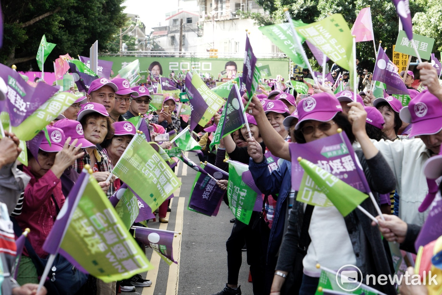 總統蔡英文出席羅致政造勢大會。 圖:張良一/攝 總統蔡英文出席羅致政造勢大會。 圖:張良一/攝