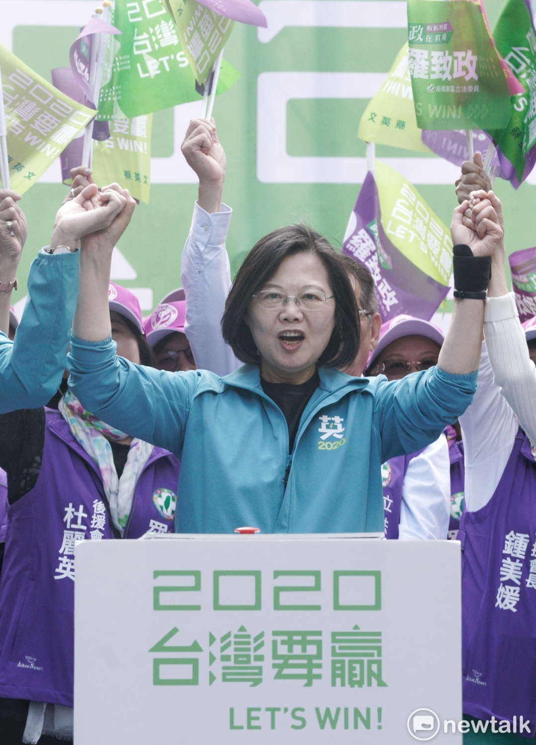 總統蔡英文出席立委羅致政造勢大會。 圖:張良一/攝 總統蔡英文出席立委羅致政造勢大會。 圖:張良一/攝