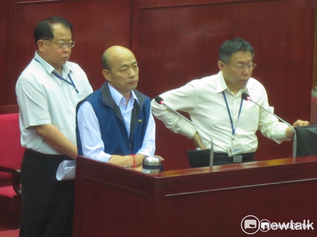 台北市長柯文哲與時任北農總經理韓國瑜。 圖:新頭殼資料照片 台北市長柯文哲與時任北農總經理韓國瑜。 圖:新頭殼資料照片