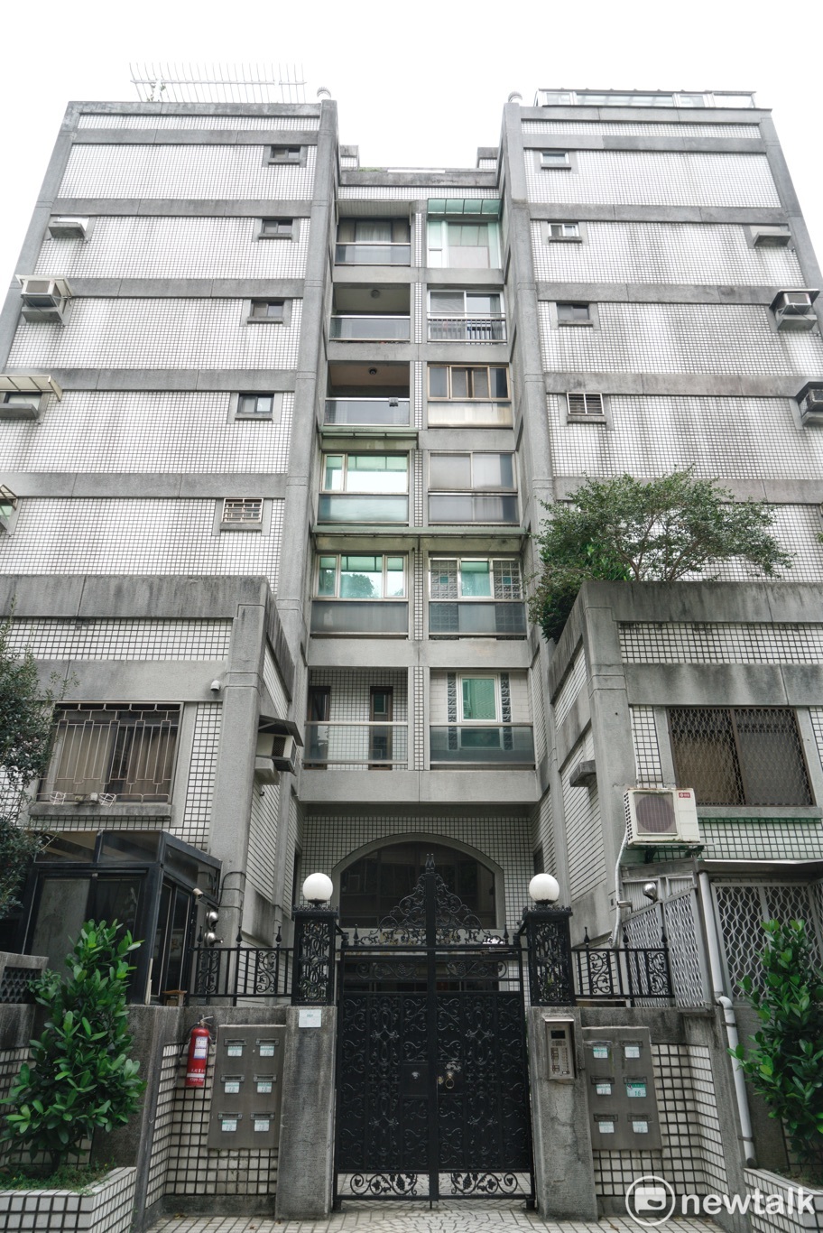 幸安名廈外觀。 圖:張良一/攝 幸安名廈外觀。 圖:張良一/攝