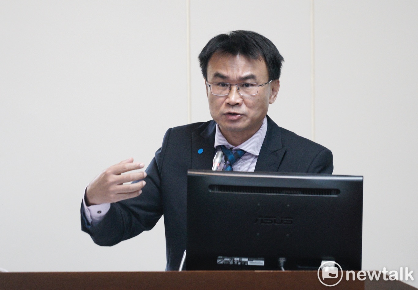 藍委不滿他請假 陳吉仲臨時北上開會並說明請假理由