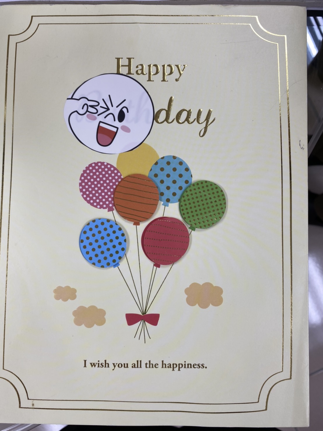 中央流行疫情指揮中心指揮官陳時中今(13)日在記者會上和大家分享他近期收到的一對姐妹送的卡片及禮物 圖:中央流行疫情指揮中心/提供 中央流行疫情指揮中心指揮官陳時中今(13)日在記者會上和大家分享他近期收到的一對姐妹送的卡片及禮物 圖:中央流行疫情指揮中心/提供