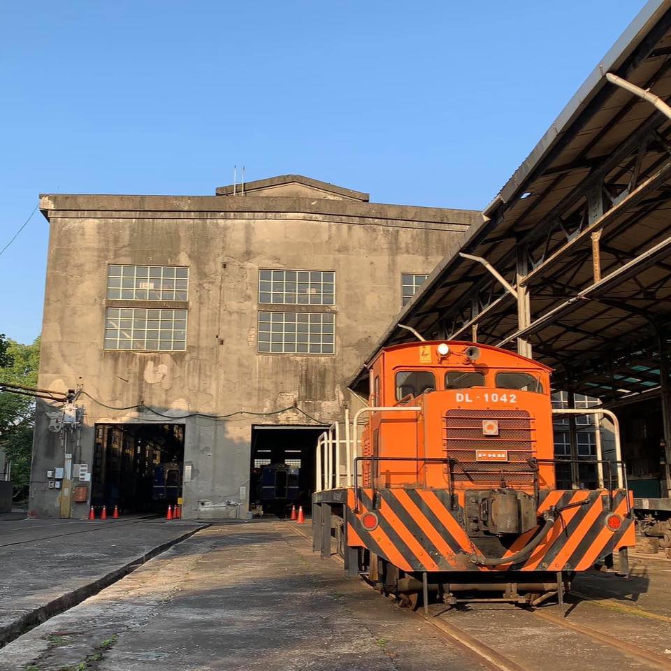 台北機廠原稱台北鐵道工場,是台灣唯一保存火車維修、組裝等資產的園區。 圖:翻攝自國家鐵道博物館籌備處臉書 台北機廠原稱台北鐵道工場,是台灣唯一保存火車維修、組裝等資產的園區。 圖:翻攝自國家鐵道博物館籌備處臉書