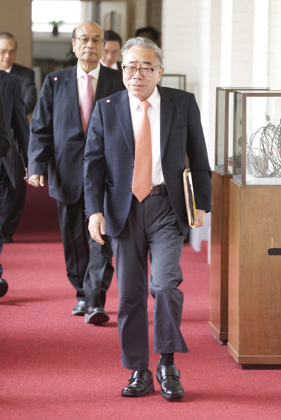 台塑集團總裁、中華民國全國工業總會理事長王文淵一行拜會立法院長游錫堃。 圖:張良一/攝 台塑集團總裁、中華民國全國工業總會理事長王文淵一行拜會立法院長游錫堃。 圖:張良一/攝