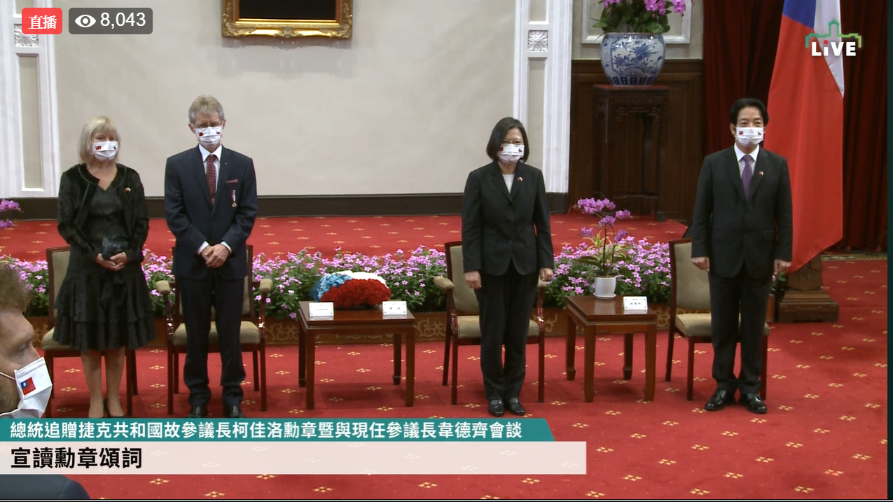 總統蔡英文接見捷克參議院議長韋德齊(Miloš Vystrčil)參訪團。 圖:擷取自蔡英文 Tsai Ing-wen臉書 總統蔡英文接見捷克參議院議長韋德齊(Miloš Vystrčil)參訪團。 圖:擷取自蔡英文 Tsai Ing-wen臉書