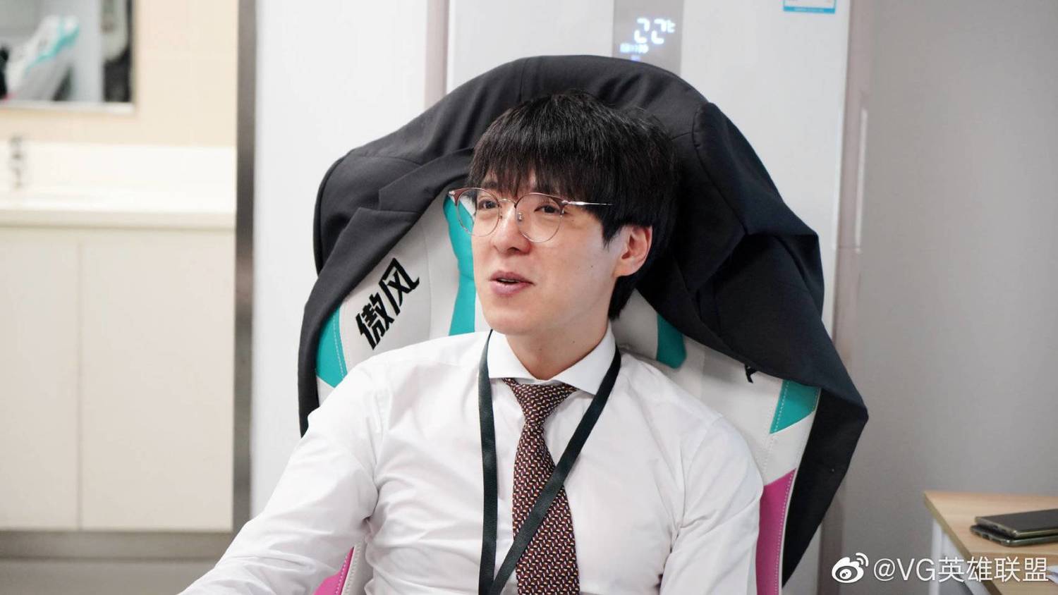 VG 戰隊今日公告與 kkOma 雙方在友好協商後正式解約 圖:翻攝自 VG 官方微博 VG 戰隊今日公告與 kkOma 雙方在友好協商後正式解約 圖:翻攝自 VG 官方微博