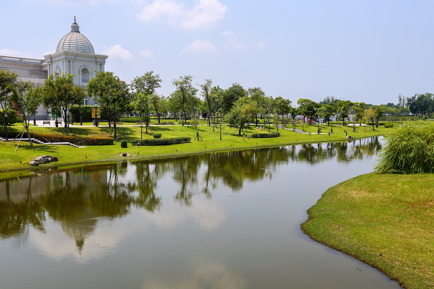 奇美博物館佔地廣大,為台南提供歐風草地好去處。 圖:台南市觀旅局/提供 只賞煙火就可惜了!雙十假期台南還能這樣玩