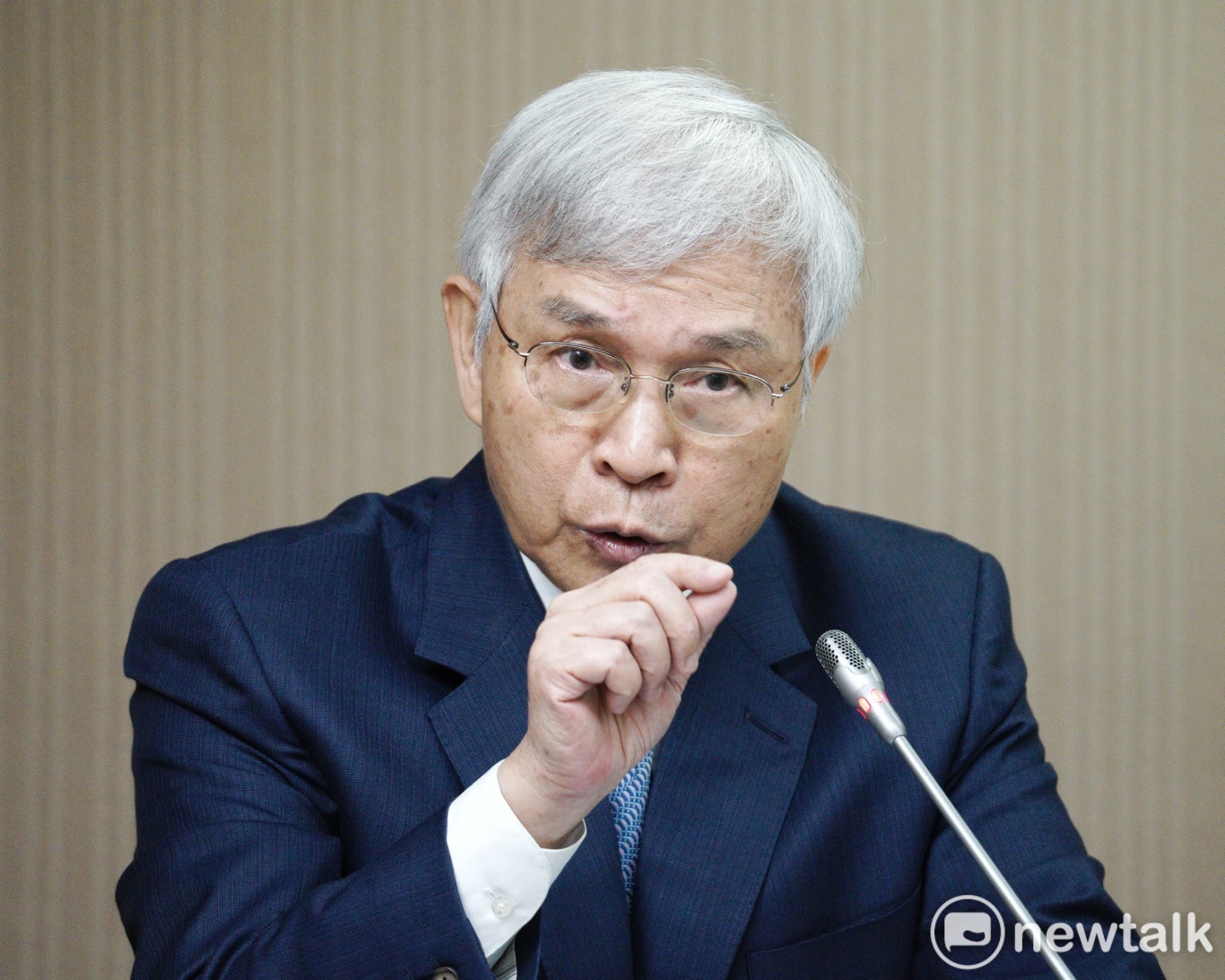 央行16:30將召開臨時記者會 楊金龍親自說明