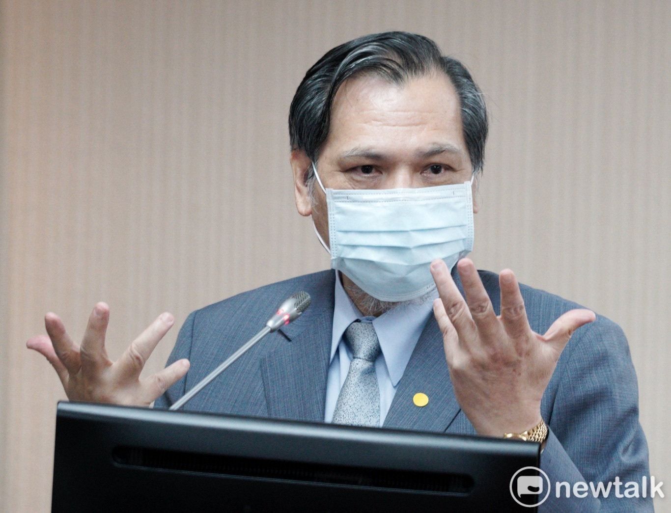 4香港泛民立法會議員遭撤銷 陸委會：中共已成「褪去羊皮的狼」