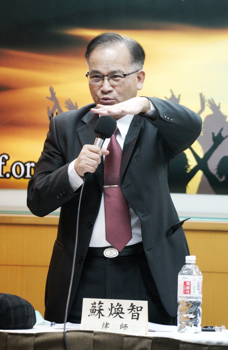 前台南縣長蘇煥智出席台灣民意基金會記者會。 圖:張良一/攝 前台南縣長蘇煥智出席台灣民意基金會記者會。 圖:張良一/攝