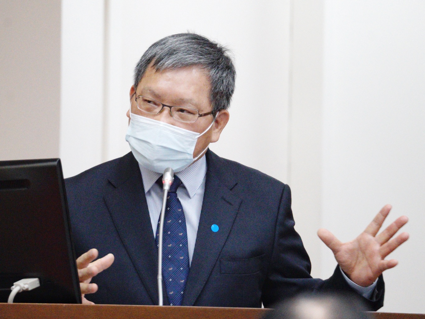 財政部長蘇建榮在立院財委會備詢。 圖:張良一/攝 財政部長蘇建榮在立院財委會備詢。 圖:張良一/攝