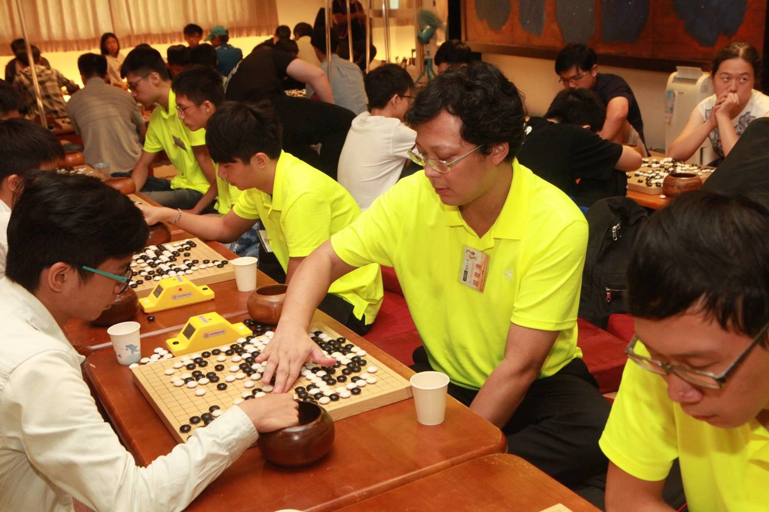 第九屆「佛乘盃」圍棋大賽,10月7日下午於淡水緣道觀音廟隆重登場,並展開一連3天的激烈賽事。新北市副市長侯友宜更蒞臨會場,為所有的棋手加油打氣。 第九屆「佛乘盃」圍棋大賽,10月7日下午於淡水緣道觀音廟隆重登場,並展開一連3天的激烈賽事。新北市副市長侯友宜更蒞臨會場,為所有的棋手加油打氣。