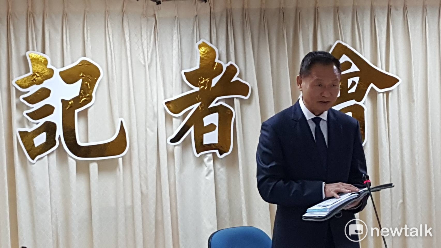 退輔會主委李翔宙今天下午閃電請辭退退輔會主委。 退輔會主委李翔宙今天下午閃電請辭退退輔會主委。