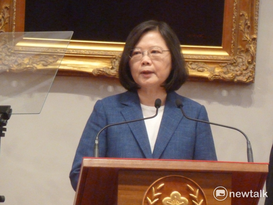總統蔡英文今(4)日指示相關單位,務必從優撫卹因漢光演習殉職的飛官吳彥霆。 圖:新頭殼資料照片 總統蔡英文今(4)日指示相關單位,務必從優撫卹因漢光演習殉職的飛官吳彥霆。 圖:新頭殼資料照片