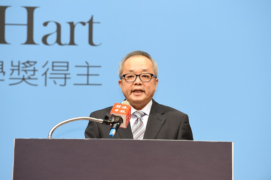 行政院副院長施俊吉今(16)日表示,各國政府普遍面臨財政無法獨力負擔所有公共建設或服務,政府要維持運作,勢必得啟動民間力量來共襄盛舉。 圖:行政院/提供 行政院副院長施俊吉今(16)日表示,各國政府普遍面臨財政無法獨力負擔所有公共建設或服務,政府要維持運作,勢必得啟動民間力量來共襄盛舉。 圖:行政院/提供