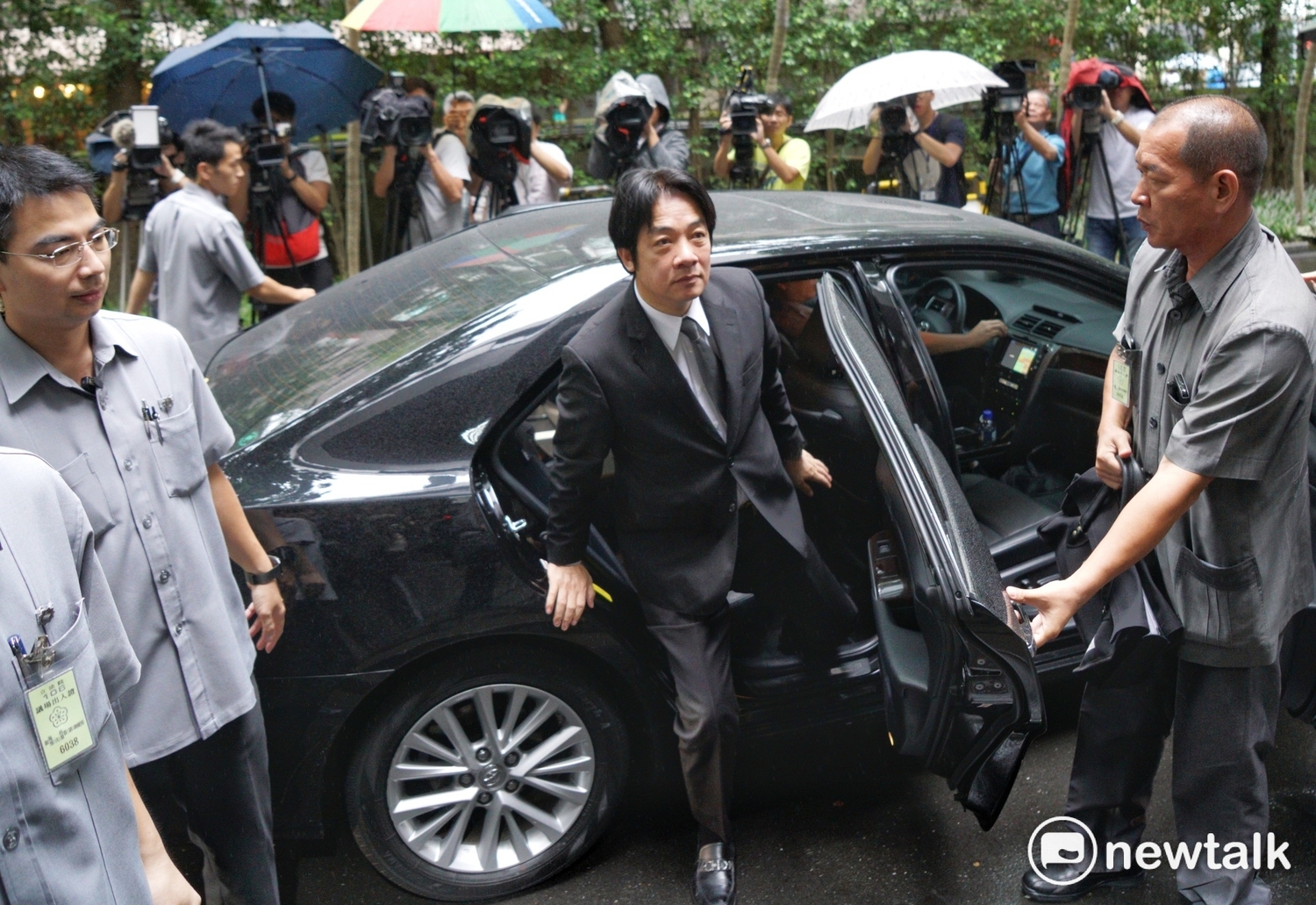 行政院長賴清德今(17)天上午到立法院備詢。 行政院長賴清德今(17)天上午到立法院備詢。