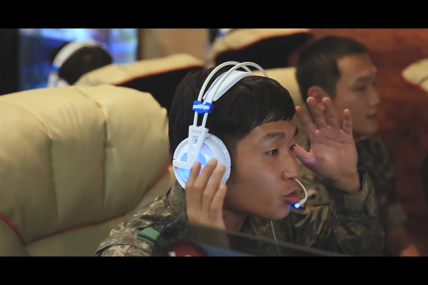 南韓軍方舉辦《鬥陣特攻》士兵76大賽,邀請士兵們一同共襄盛舉。 南韓軍方舉辦《鬥陣特攻》士兵76大賽,邀請士兵們一同共襄盛舉。