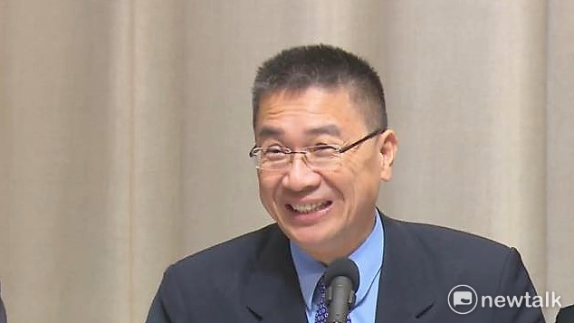 政院發言人徐國勇今(19)天表示,為了活化利用,公有工業區閒置土地可以強制拍賣。 政院發言人徐國勇今(19)天表示,為了活化利用,公有工業區閒置土地可以強制拍賣。