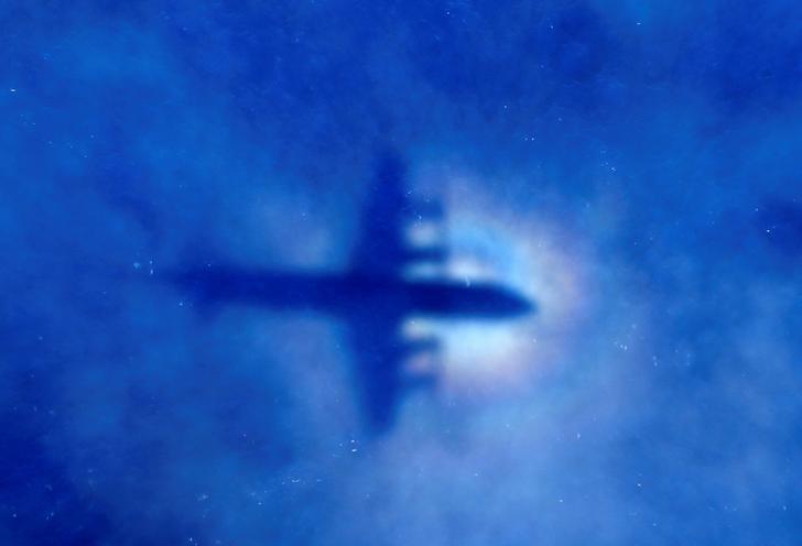 馬航MH370班機剛失聯時,中國乘客的家屬前往外交部,要求中國領導人習近平和外交部能協助與馬來西亞政府交涉,早日找到飛機下落。 馬航MH370班機剛失聯時,中國乘客的家屬前往外交部,要求中國領導人習近平和外交部能協助與馬來西亞政府交涉,早日找到飛機下落。