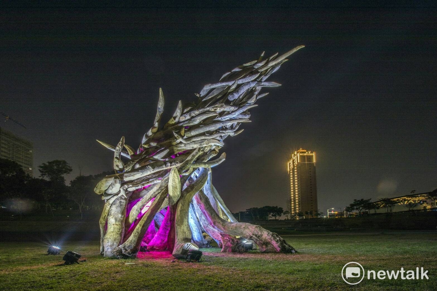 2017桃園國際漂流木藝術節,在禾風公園,展至11月12日 圖:桃園市文化局提供 2017桃園國際漂流木藝術節,在禾風公園,展至11月12日 圖:桃園市文化局提供