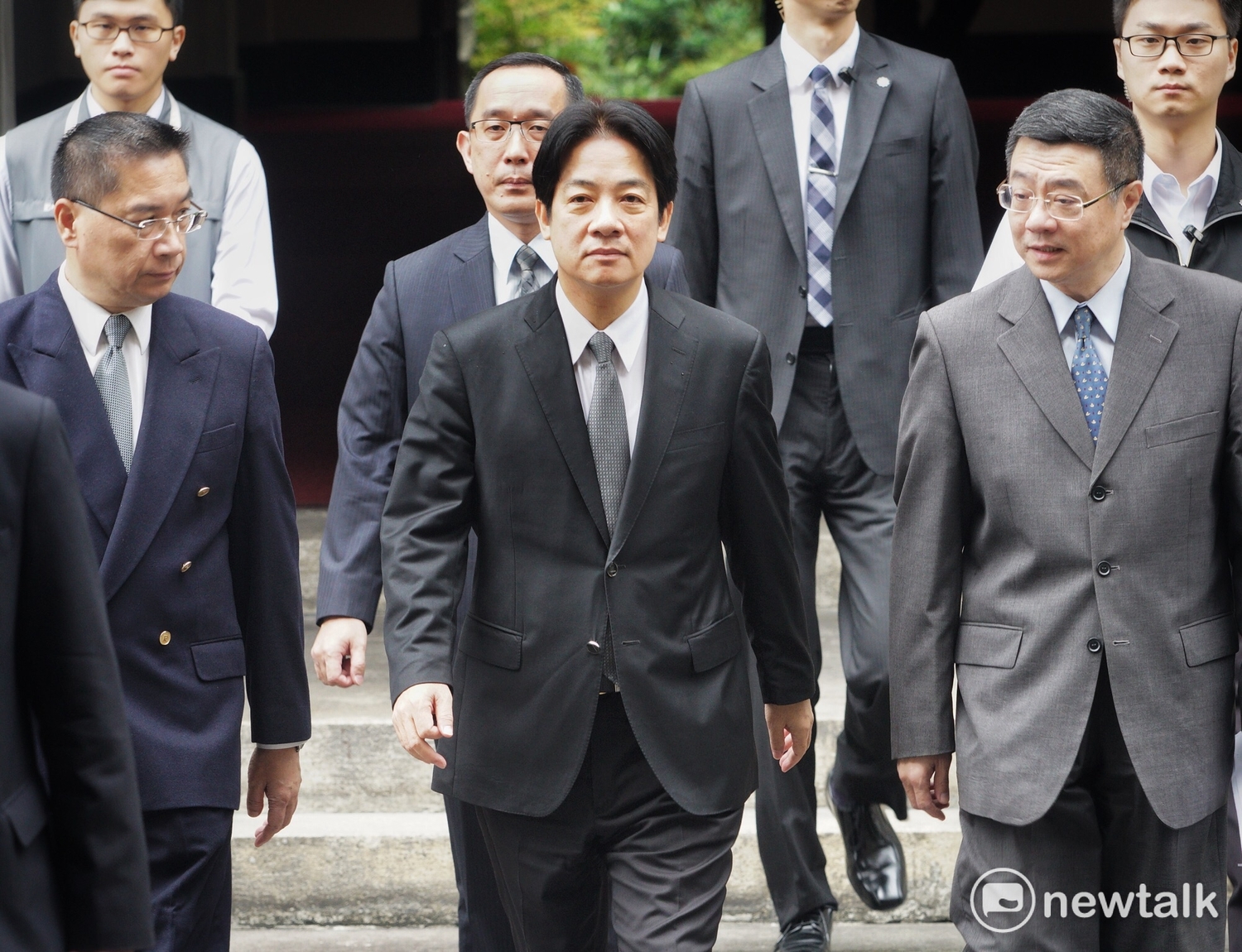 據藍營地方人士分析,目前民進黨檯面上還未出現真正的人選,包括:賴清德、蘇貞昌、游錫堃、林錫耀(右下)等,才是未浮出檯面的強敵。 據藍營地方人士分析,目前民進黨檯面上還未出現真正的人選,包括:賴清德、蘇貞昌、游錫堃、林錫耀(右下)等,才是未浮出檯面的強敵。