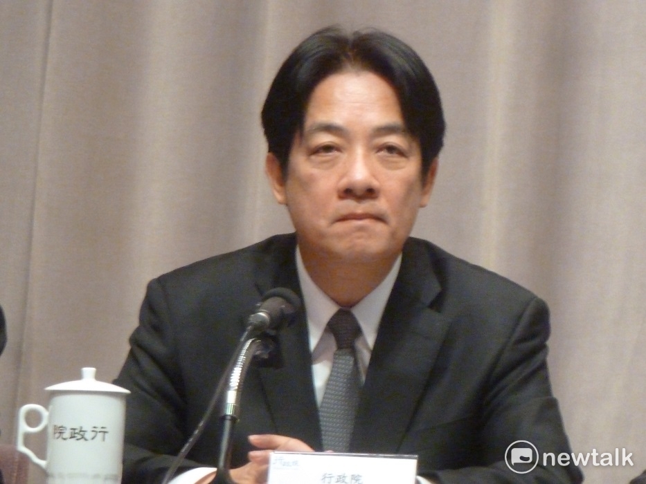 行政院長賴清德在院會中表示,《勞基法》修正草案在四大保障不變的情況下,仍必須立即修法,以免對台灣經濟產生危害。 行政院長賴清德在院會中表示,《勞基法》修正草案在四大保障不變的情況下,仍必須立即修法,以免對台灣經濟產生危害。