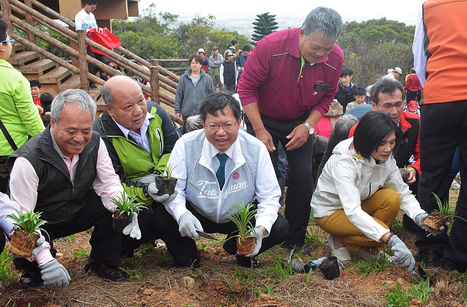 大古山早期稱為「大崙尖」,海拔151公尺,位於林口台地末端,臨近桃園國際機場,是蘆竹區著名的夜景景點。 大古山早期稱為「大崙尖」,海拔151公尺,位於林口台地末端,臨近桃園國際機場,是蘆竹區著名的夜景景點。