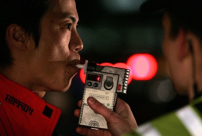 國發會提點子平台,有民眾提案對酒駕累犯、性侵犯及對幼童傷害等犯罪增加鞭刑,超過5000人附議成案。 國發會提點子平台,有民眾提案對酒駕累犯、性侵犯及對幼童傷害等犯罪增加鞭刑,超過5000人附議成案。