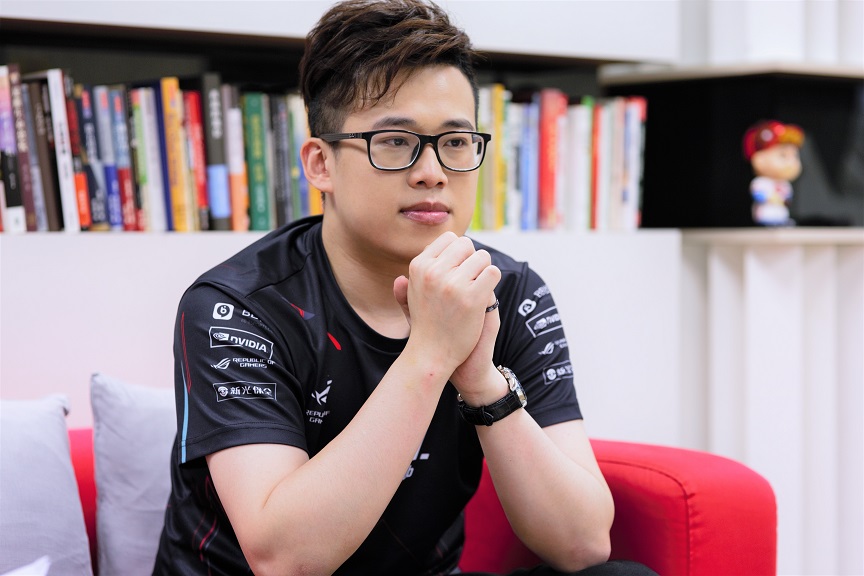 ahq的上路選手「Ziv」陳奕。 ahq的上路選手「Ziv」陳奕。
